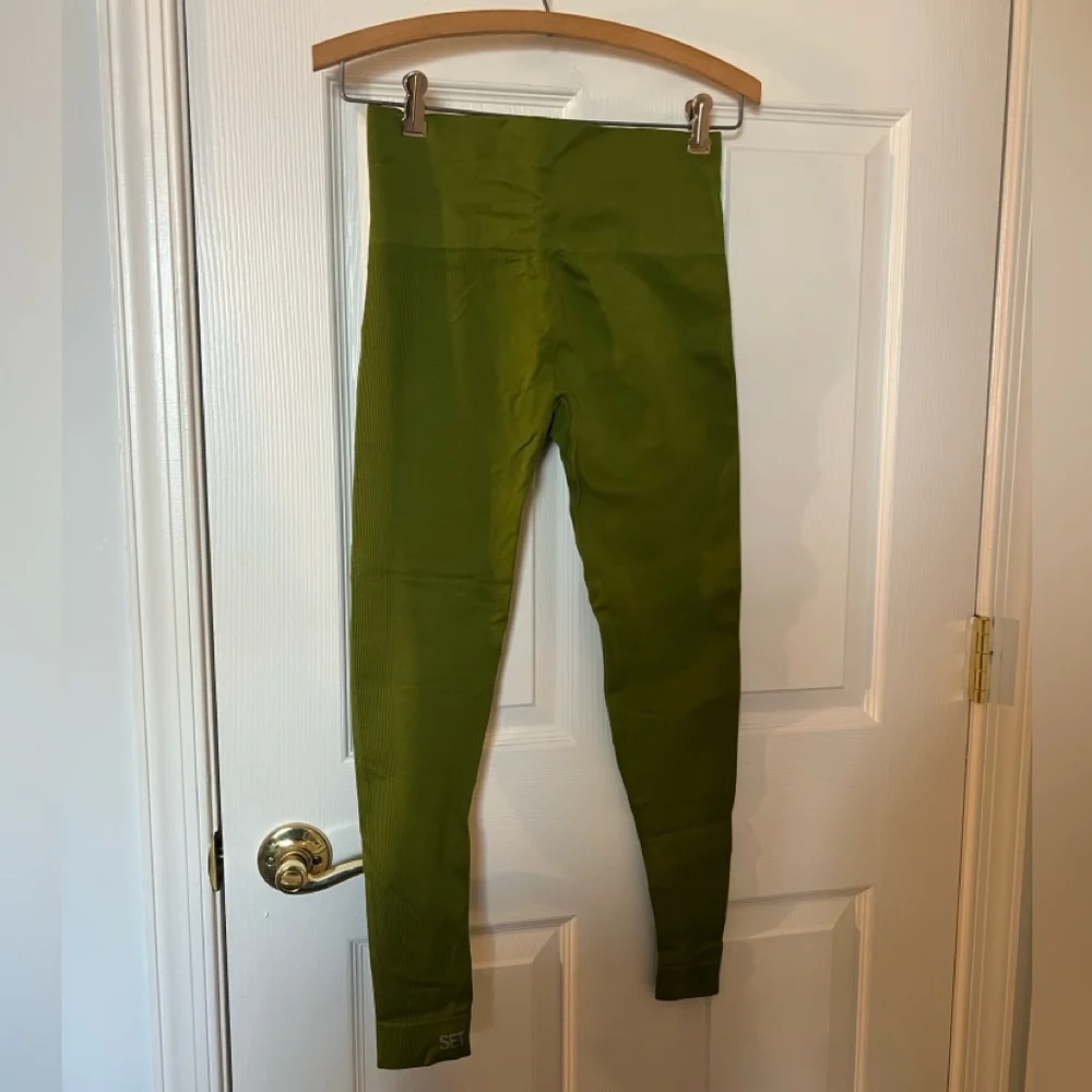 SET Active Forest Green Leggings - Picture 6 of 6